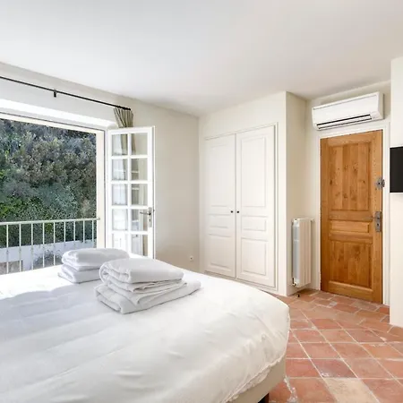 Villa De Galassa - *